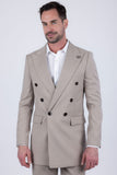 Mistcape Stable Peak Lapel Suit